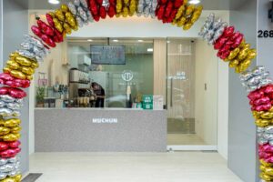 地鉸鏈推拉門安裝