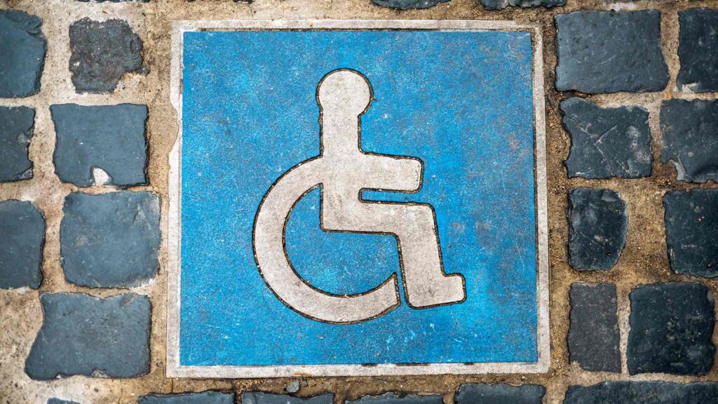 無障礙廁所自動門